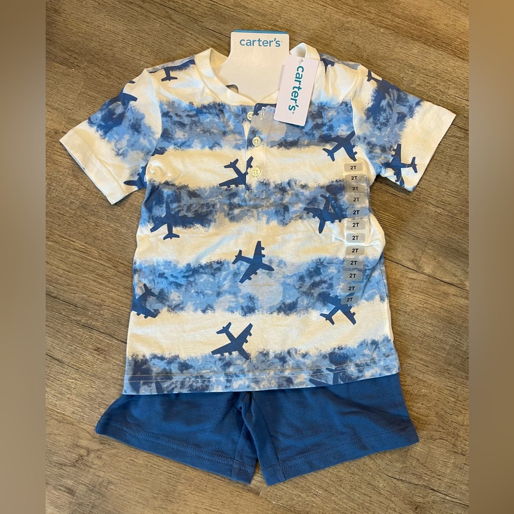 BRAND NEW Carter’s 2pc Set! Never been worn!